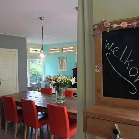 Casa de Férias Holiday Heerlijk Heiloo